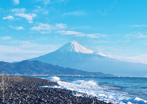 世界遺産 三保の松原から望む富士山