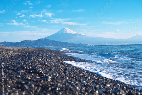 世界遺産 三保の松原から望む富士山