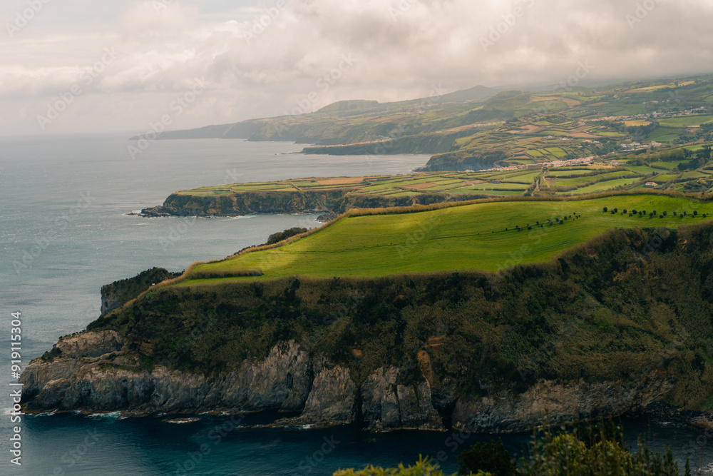 Fototapeta premium ponta da fonte grande in san miguel azores, portugal