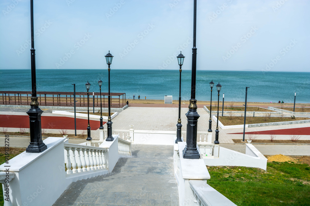 Obraz premium Embankment by the sea
