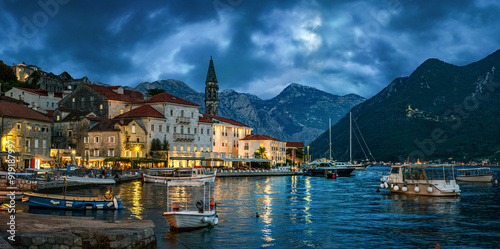 Tableau sur toile City of Perast in the Bay of Kotor in summer, Montenegro
