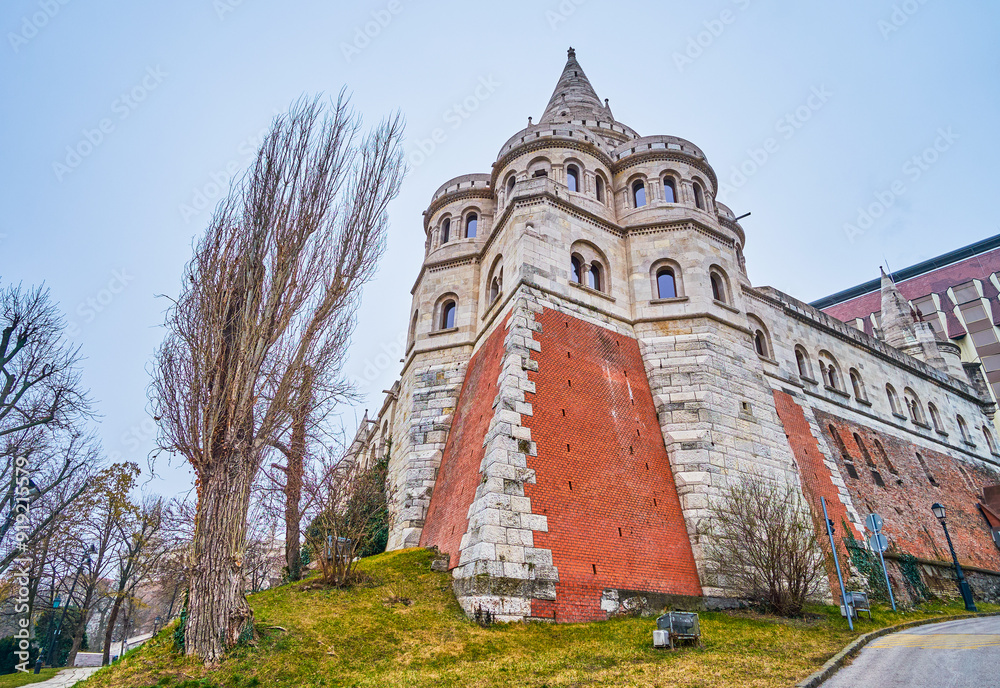 Naklejka premium Outstanding walls and towers of Fisherman's Bastion, Budapest, Hungary