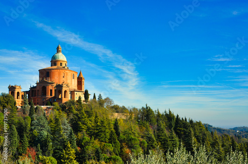 El santuario de Nuestra Señora de San Luca photo