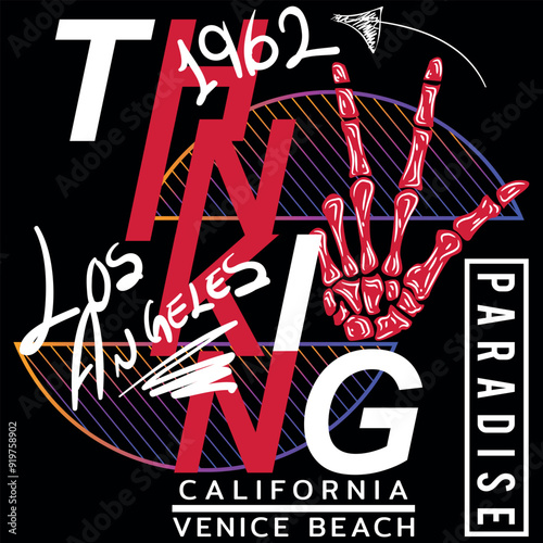 Design based on the skate or urban theme with spots, bones and wings simulating the graffiti theme, texts alluding to the theme of rebellion with skulls and broken lines. Seasonal sports style.