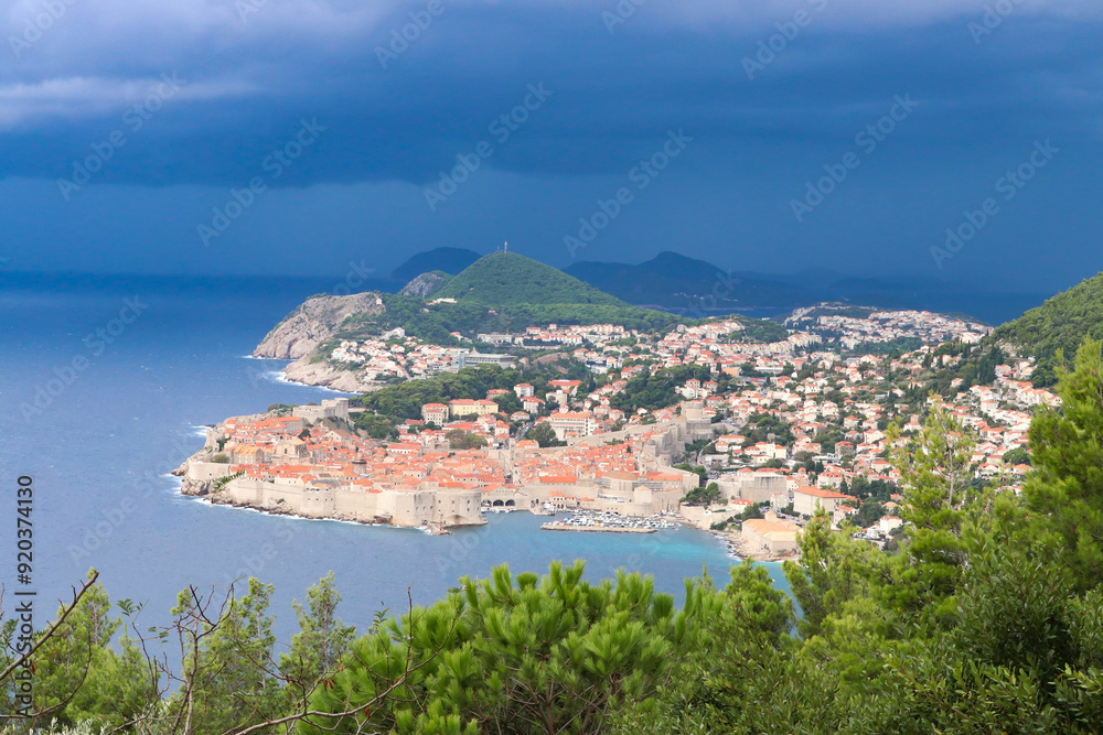 Fototapeta premium Croatian Views - Dubrovnik's Old Town