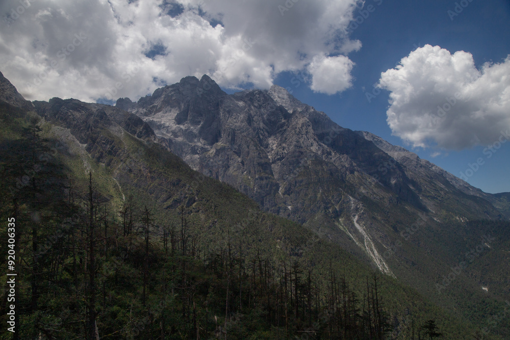 Fototapeta premium Jade Dragon Snow-Mountain
