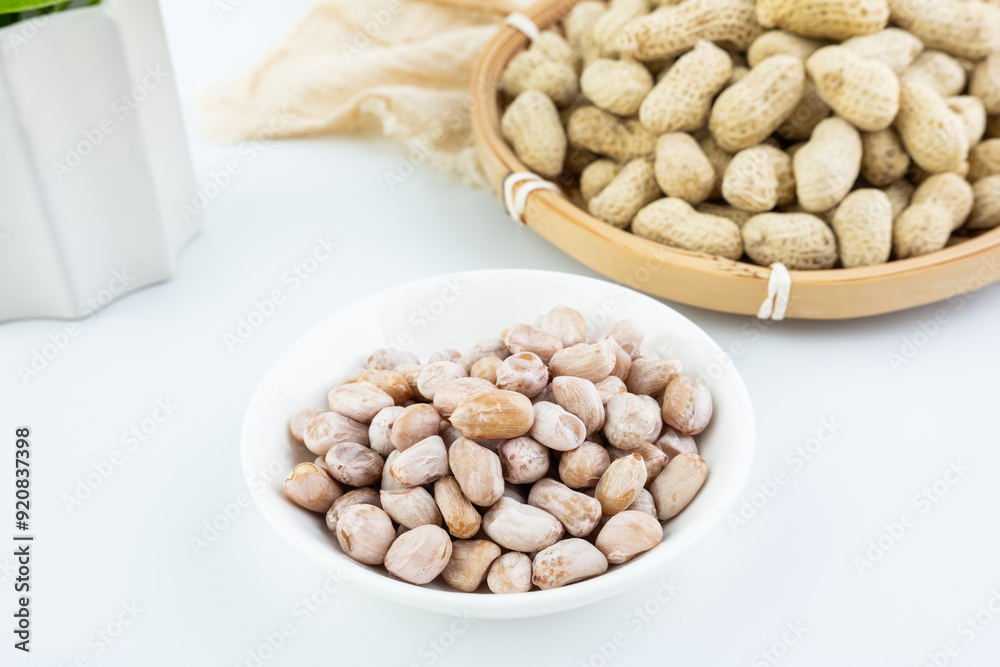 Snacks: boiled salted peanuts Snacks: boiled salted peanuts