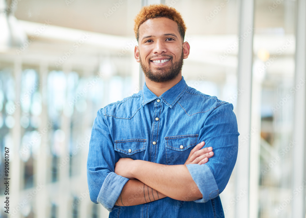 Business, man and portrait with arms crossed in office for startup confidence, career pride and creative agency. Professional worker, entrepreneur and face of employee with smile at workplace or job Business, man and portrait with arms crossed in office for startup confidence, career pride and creative agency. Professional worker, entrepreneur and face of employee with smile at workplace or job