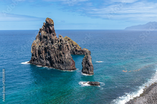 Obraz na płótnie Rock formations near the coast of the village of Ribeira da Janela on the island of Madeira w salonie