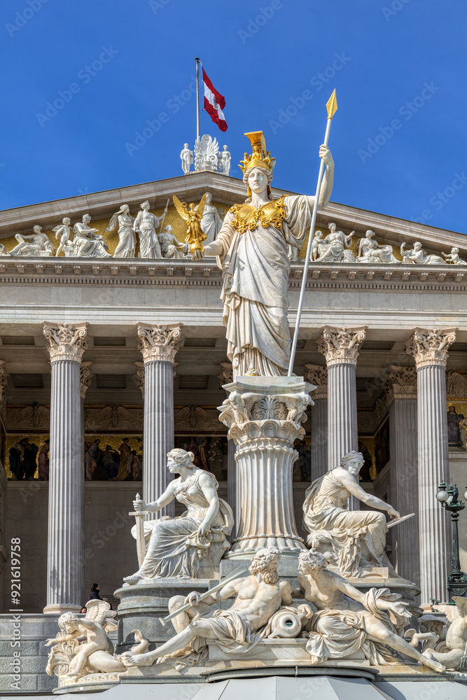 Pallas-Athene-Brunnen und Parlament in Wien