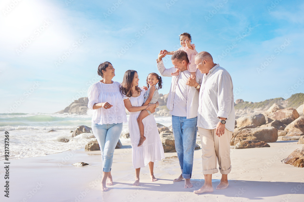 Φωτογραφία Water, big family and outdoor in beach, fun and grandparents in vacation with group and bonding
