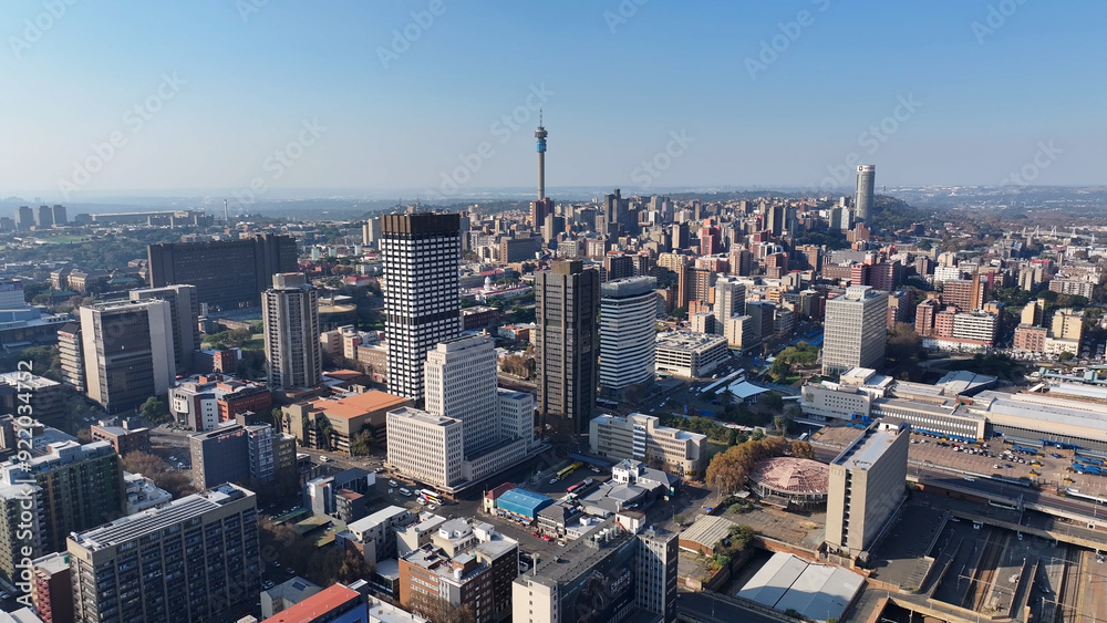 Fototapeta premium Johannesburg Skyline At Johannesburg In Gauteng South Africa. Downtown Cityscape. Business District Background. Johannesburg At Gauteng South Africa. High Rise Buildings. City Landmark.