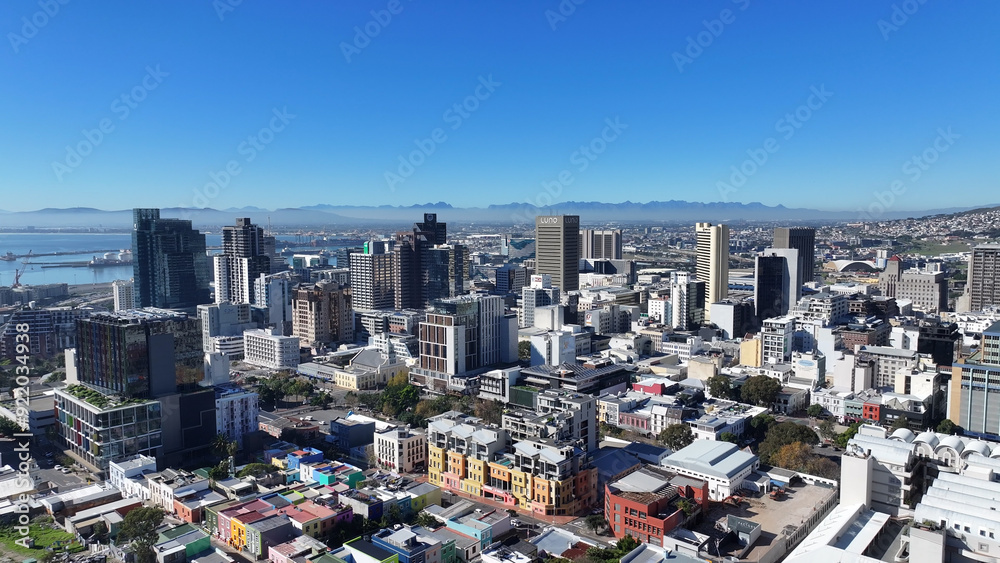Fototapeta premium Downtown City At Cape Town In Western Cape South Africa. Town Scenery. Coast Cityscape. Cape Town At Western Cape South Africa. Tourism Travel. Downtown Skyline.