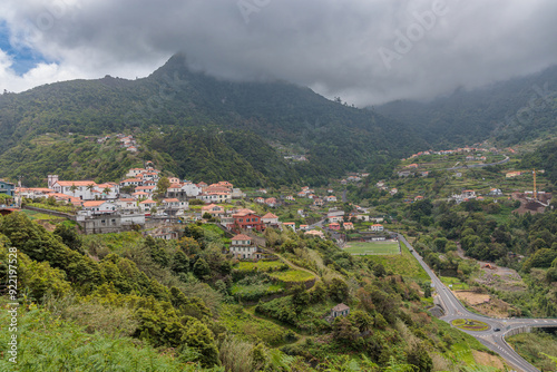 Obraz na płótnie Views of the city of Boaventura and its surroundings on the island of Madeira w salonie