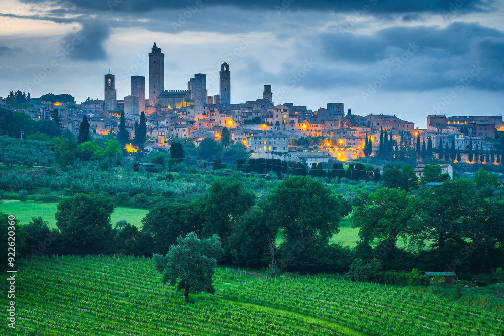 Obraz premium San Gimignano, Italy. Blue hour picturesque view of medieval hilltop town, Tuscany.