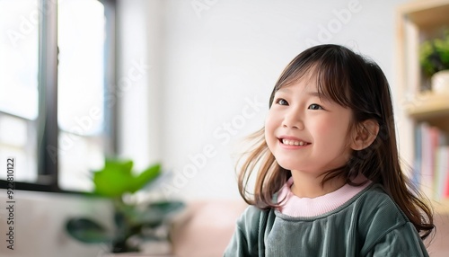 笑顔の幼い少女（smiling young girl） 