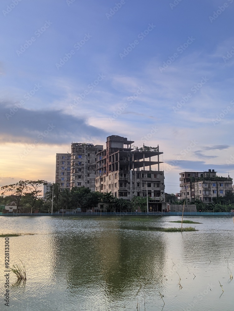 Fototapeta premium city skyline at sunset
