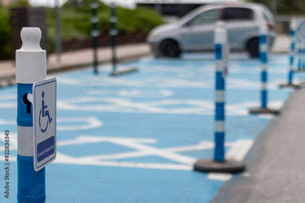 Obraz premium Free space Handicapped parking spot in motel or apartment, transportation infrastructure road markings.