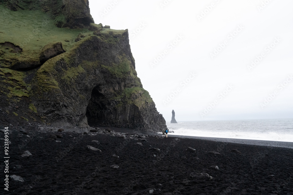 Im Nebel vor der Höhle Halsanefshellir