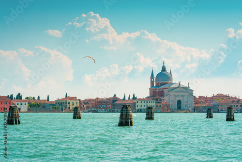 Kirche Chiesa del Redentore in Venedig an einem Tag im Sommer photo