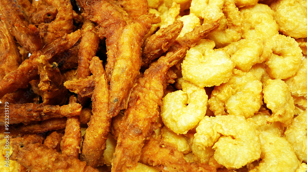 Crispy Tempura Shrimp, A Delicious Feast of Large and Small Fried Prawns Crispy Tempura Shrimp, A Delicious Feast of Large and Small Fried Prawns