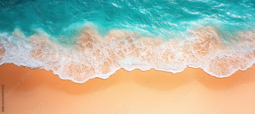 Obraz premium Coastal Horizon with Blue Sea and Sand