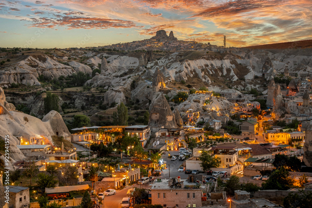 Obraz premium Goreme Town evening view in Turkey