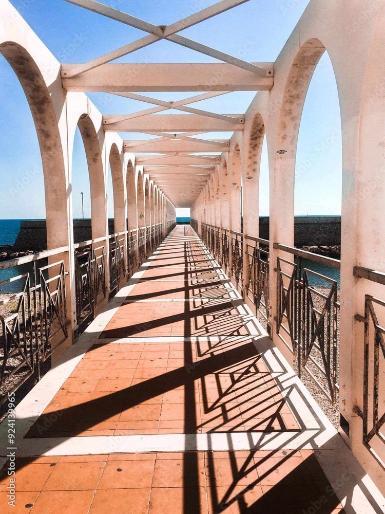 Obraz premium Ponte sul mare.