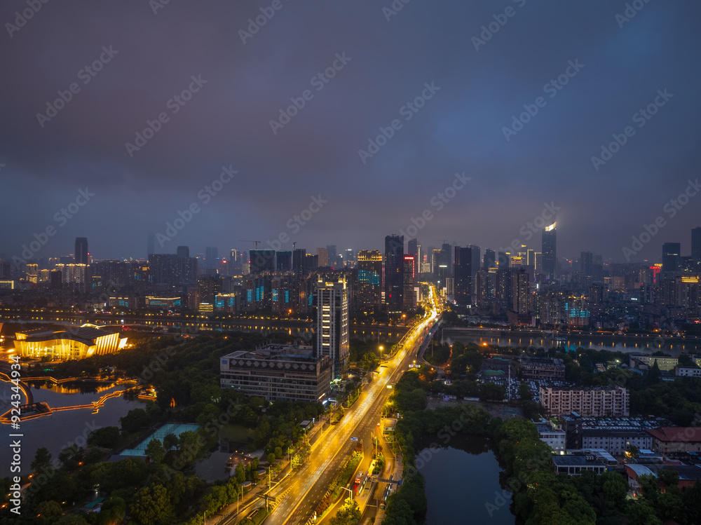 Obraz premium Skyline view of Wuhan City landmark