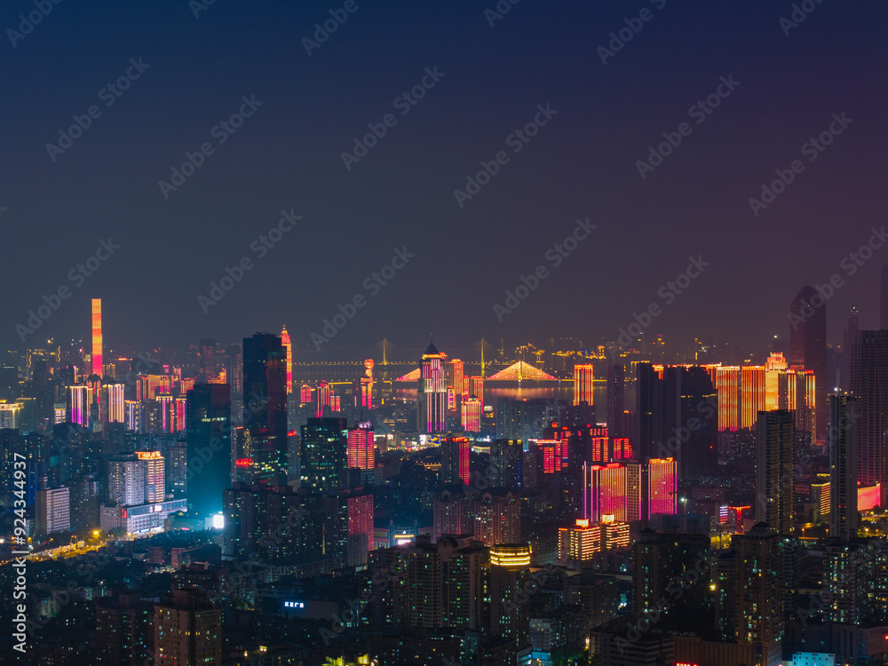 Obraz premium Skyline view of Wuhan City landmark