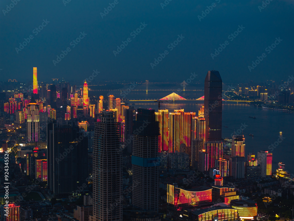 Obraz premium Skyline view of Wuhan City landmark