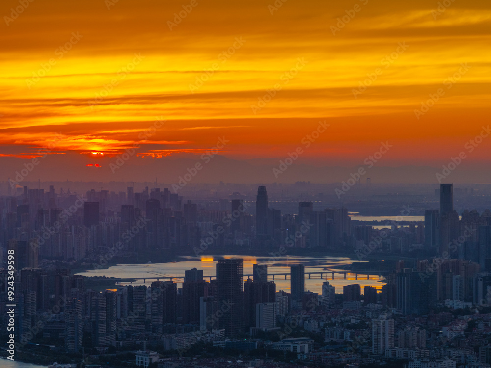Obraz premium Skyline view of Wuhan City landmark