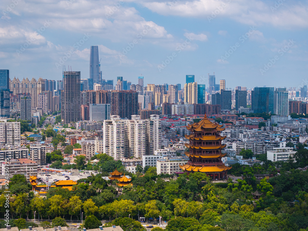 Naklejka premium Skyline view of Wuhan City landmark
