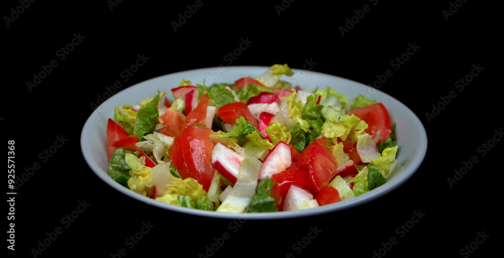 Salat mir Tomaten, Radieschen, Paprika und Zwiebel Salat mir Tomaten, Radieschen, Paprika und Zwiebel