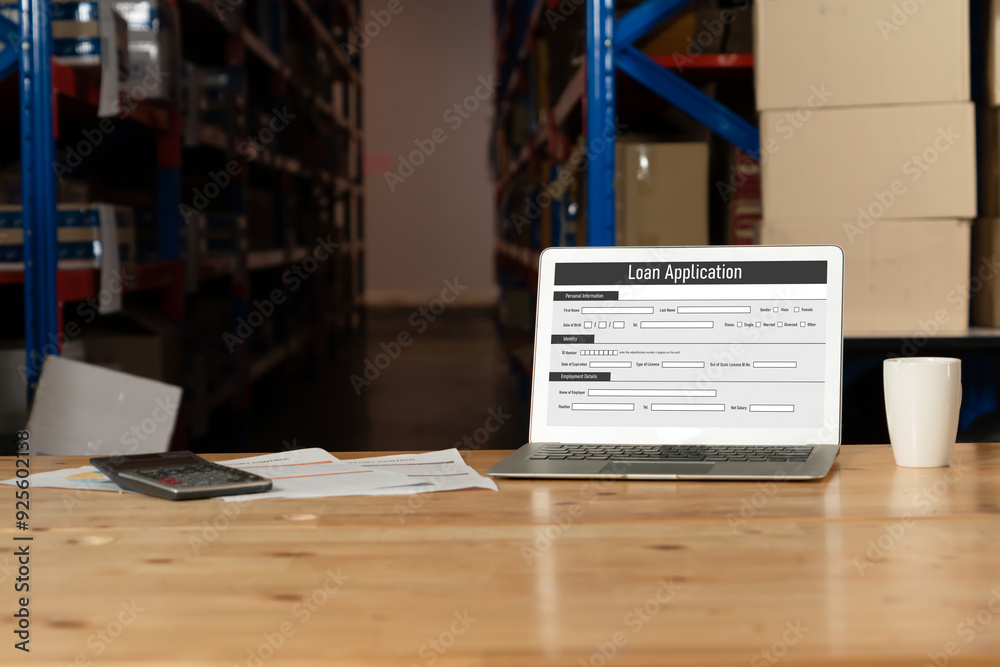 Obraz premium Online loan application form for modish digital information collection on the internet network