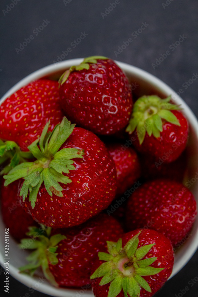 Les fraises du Québec parfaitement délicieuses Les fraises du Québec parfaitement délicieuses