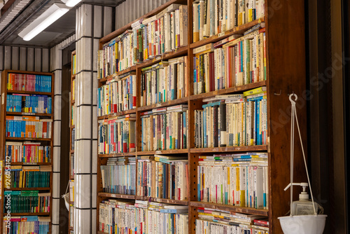 古本屋の店先