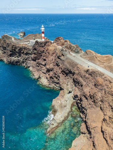 TENERIFE FARO bianco e rosso DI PUNTA DE TENO E PANORAMA OCEANO ATLANTICO