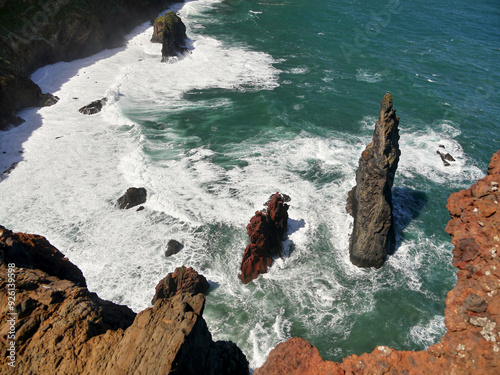 Fototapeta Naklejka Na Ścianę i Meble -  Wild sea coast on the island of Madeira