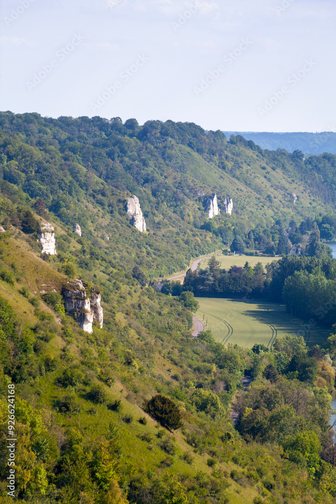 Fototapeta premium Cliffs along the Seine river at Amfreville-sous-les-Monts