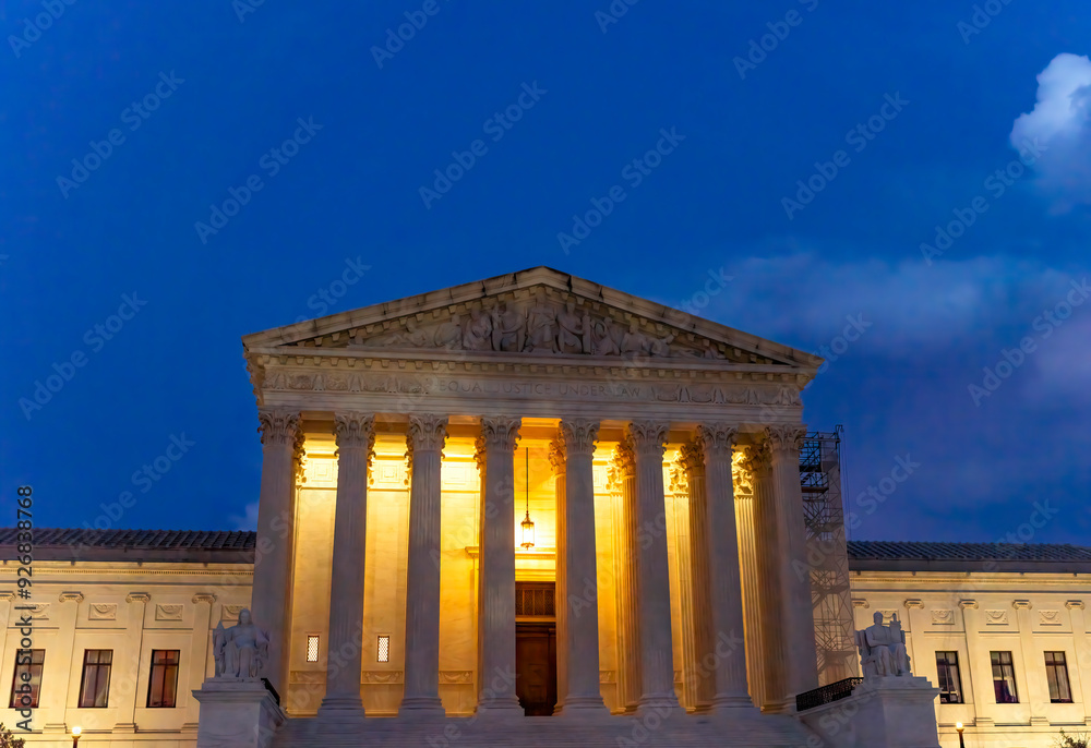 Naklejka premium US Supreme Court Illuminated Lights Capitol Hill Washington DC