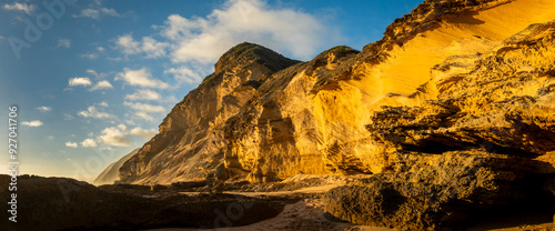 Gerickes Point Coastal Cliffs in sedgefield in the Garden Route magnificent weathered sandstone cliffs are the highest vegetated fossilised dunes in South Africa.