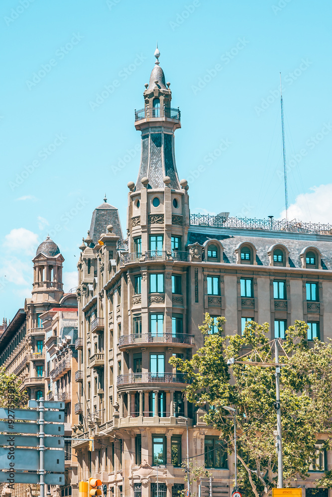 Barcelona: Historic Monuments and Architecture Under Blue Skies