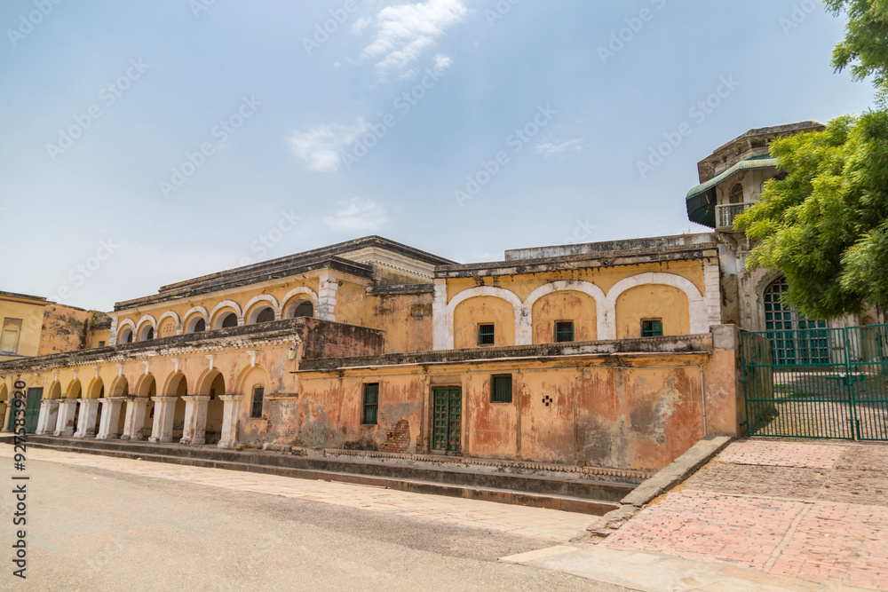 Obraz premium View of the ancient Ramnagar Fort from the river Ganges. The Ramnagar Fort of Varanasi was built in 1750 in typical Mughal style of architecture.