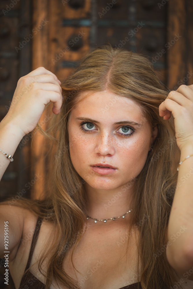 Fototapeta premium Junge Frau / Gesicht