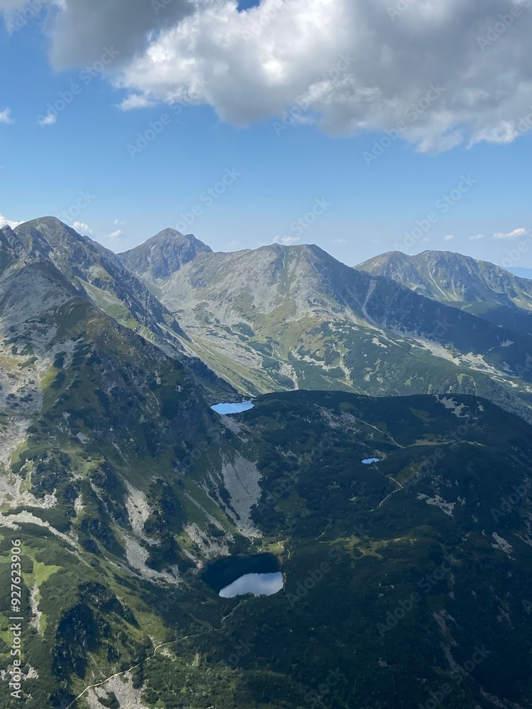 Naklejka premium lake in the mountains