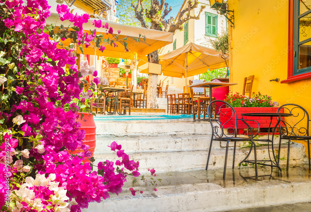 Fototapeta premium Street of Athens, Greece