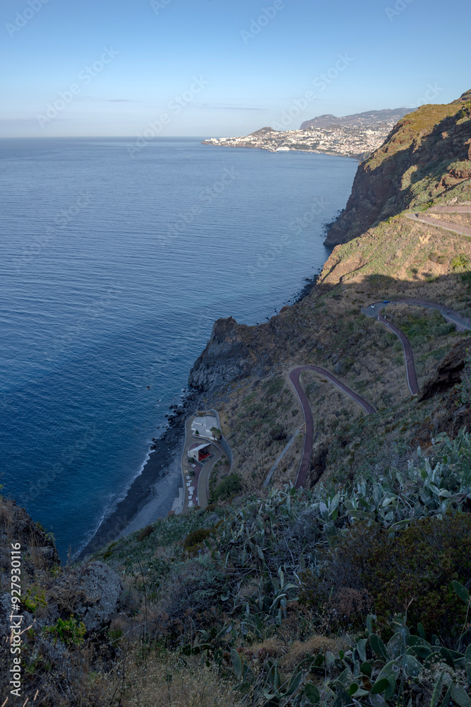 Fototapeta premium The view towards Funchal from the Cristo Rei viewpoint, Madeira