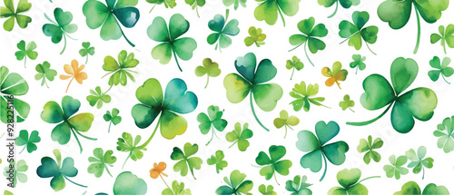 Clover leaves pattern background in watercolor style1