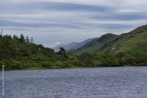 Obraz na płótnie Ireland - Pollacapall Lough by Kylemore Abbey w salonie